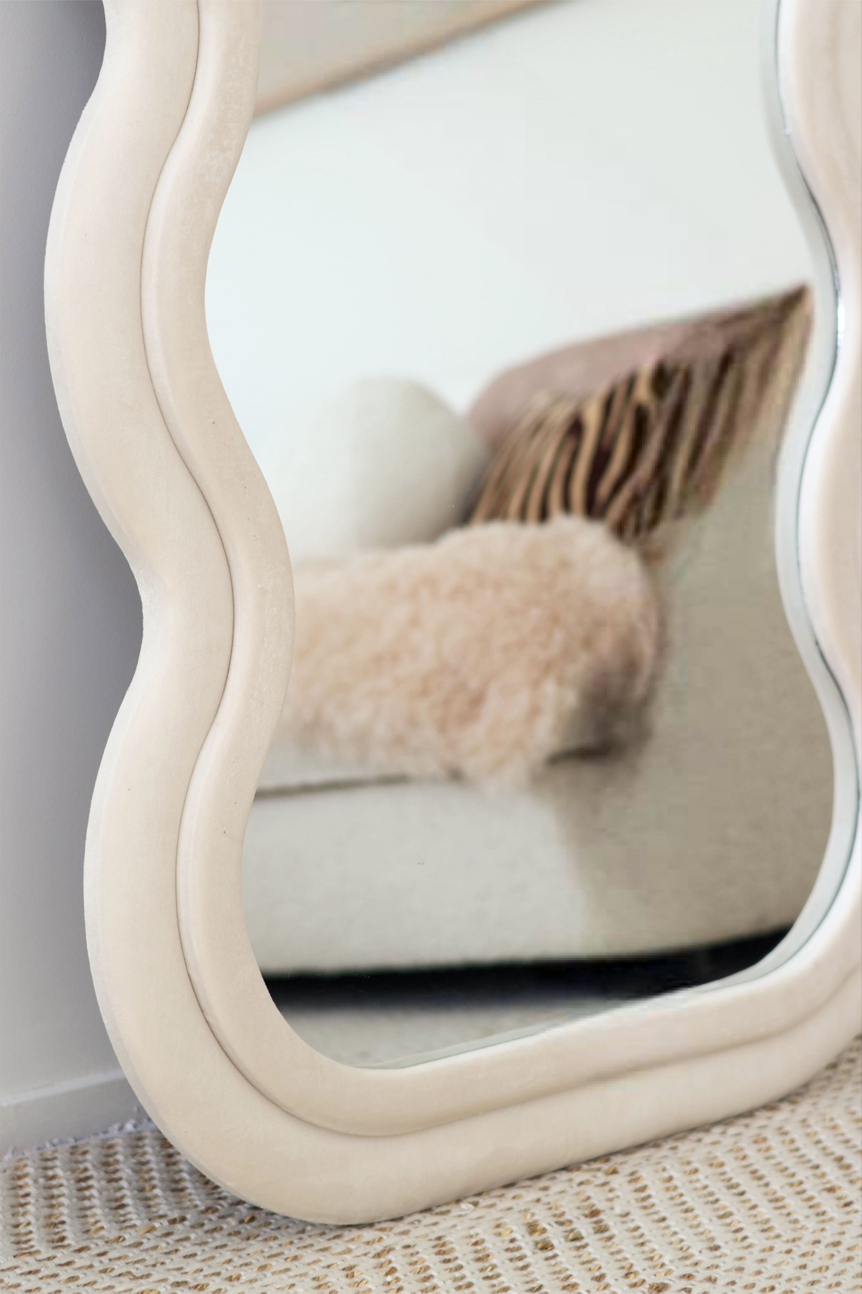 Wavy loft mirror 170 x 70